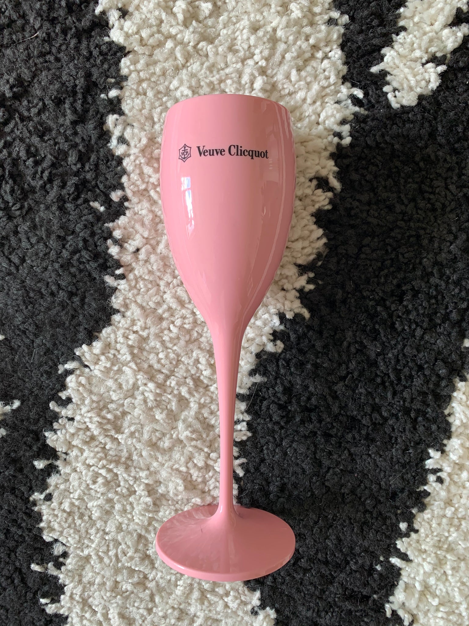 Veuve Clicquot Champagne Pink and Orange Acrylic Party Flutes x50