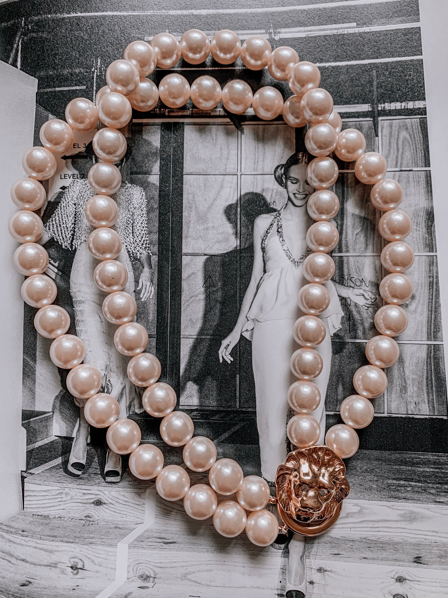 Vintage Kenneth Jay Lane Pearl Necklace