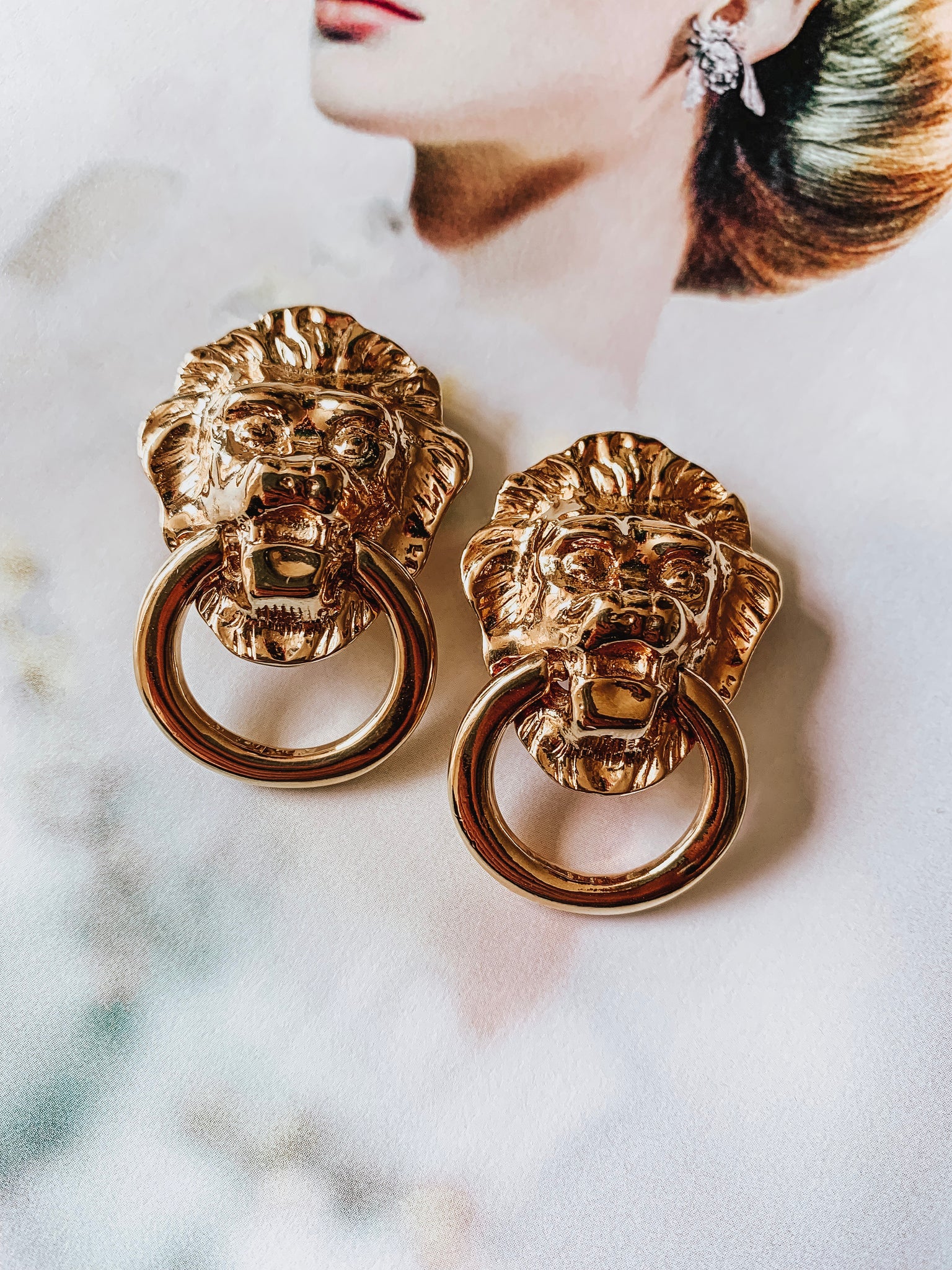 Vintage 1980 s Kenneth Jay Lane Gold Lion s Head Earrings The