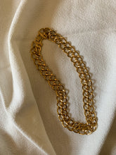 Vintage 1990's Gold Curb Chain Choker
