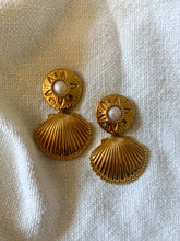 Vintage 1990's Kenneth Jay Lane Shell Dangle Earrings