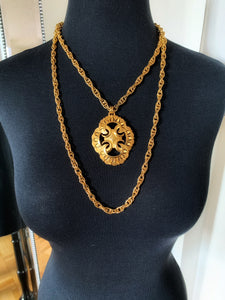 Vintage 1980's Gold Trifari Medallion Necklace