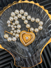 Vintage 1980's Chunky Heart Choker