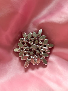 Dazzling Vintage 1950's Weiss Brooch